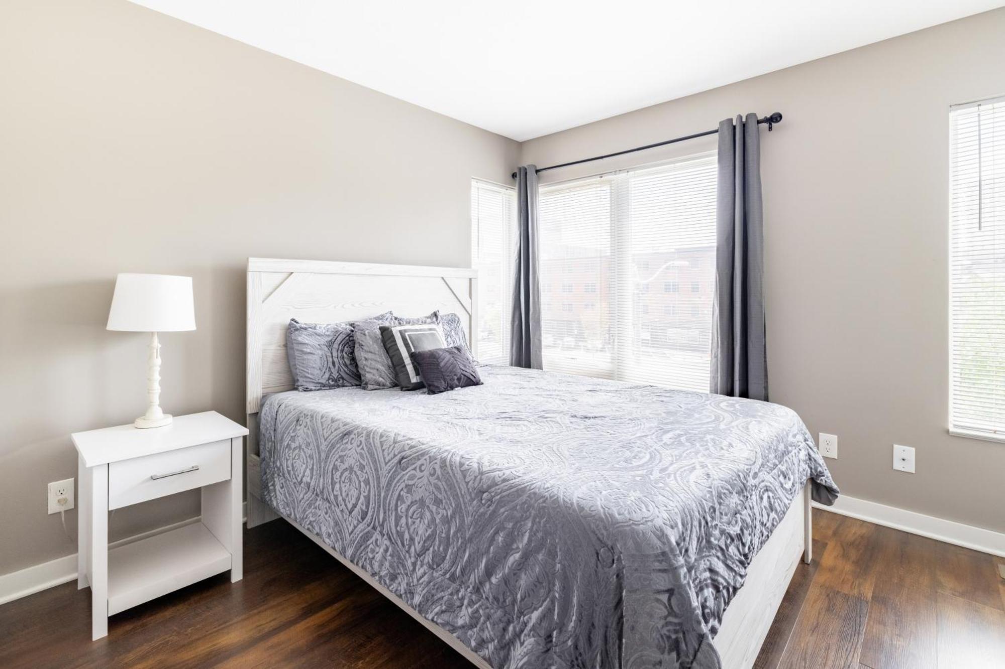 Luxury Downtown Townhome Unit 14 Клівленд Екстер'єр фото